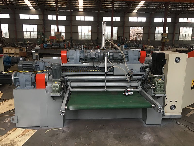 Spindleless Veneer Peeling Machine(图4) Spindleless Veneer Peeling Machine(图4)